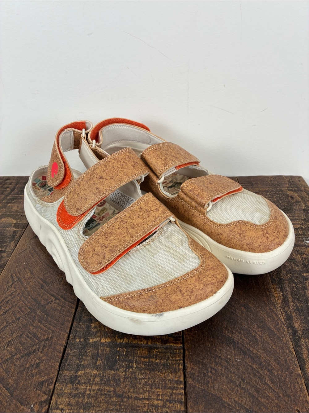 UIN Women's 9 Mahon Spain Sandals Beige Orange Lightweight Washable